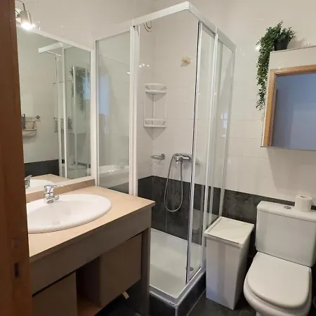 Familiar T3 Em Valongo Com Terraco Privativo E Churrasqueira