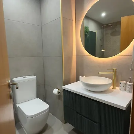 Familiar T3 Em Valongo Com Terraco Privativo E Churrasqueira Apartman *