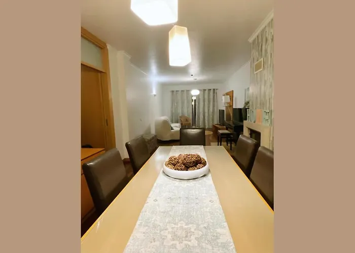 Familiar T3 Em Valongo Com Terraco Privativo E Churrasqueira דירה Campo (Porto)