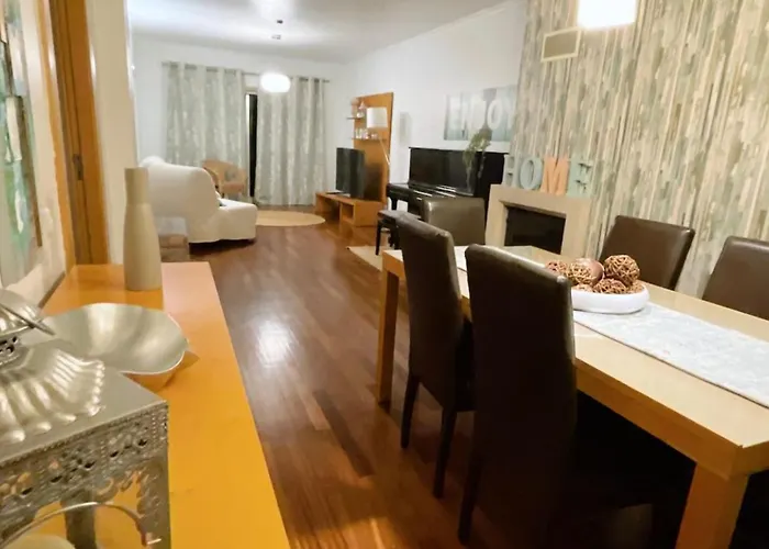 Familiar T3 Em Valongo Com Terraco Privativo E Churrasqueira דירה