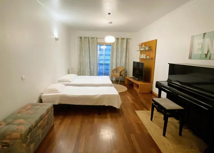 Familiar T3 Em Valongo Com Terraco Privativo E Churrasqueira דירה