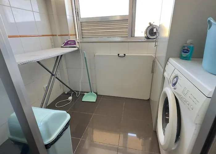 Familiar T3 Em Valongo Com Terraco Privativo E Churrasqueira * Campo (Porto)