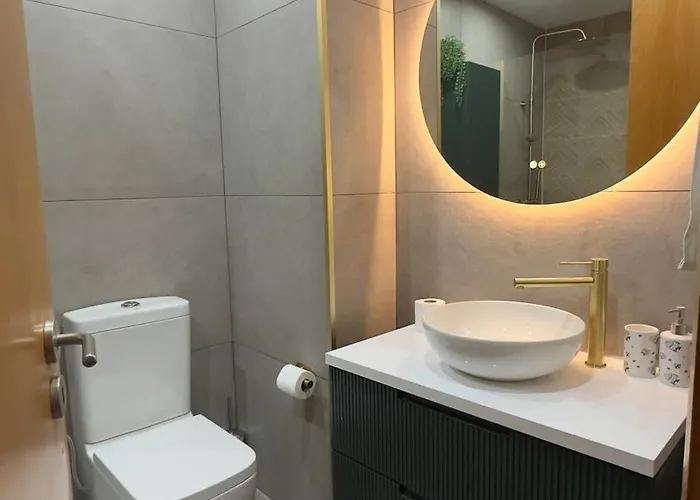 Familiar T3 Em Valongo Com Terraco Privativo E Churrasqueira דירה *