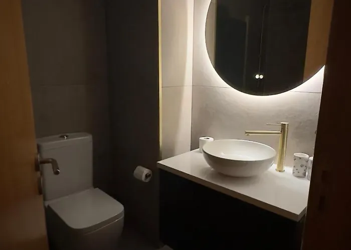 Familiar T3 Em Valongo Com Terraco Privativo E Churrasqueira شقة Campo (Porto)